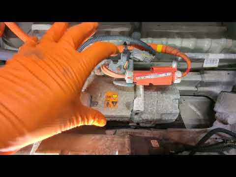 What’s Inside Your Tesla Model S Front Trunk Frunk 2013