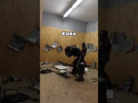 HO DISTRUTTO UNA STANZA 😳 #shorts