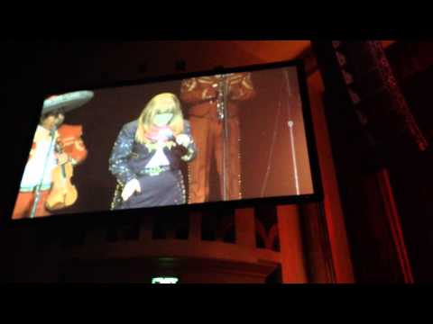 Yolanda Del Río ~ Popurri Juan Gabriel