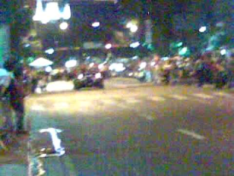 Thumbnail for Hakkinen pasando en caracas con prototipo mercedes by Mercedes p