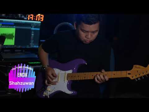 Fender Jimi Hendrix Stratocaster UltraViolet•