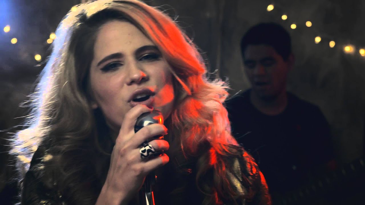 Laura Rizzotto — Reason To Stay