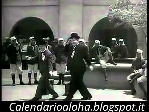 stanlio & ollio-"guardo gli asini che volano nel ciel