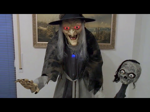 Smarty's Ez-Robot Halloween Witch "Esmeralda"