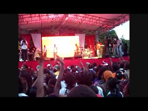 Popcaan and Shawn Storm no Vybz Kartel, live performance at Digicel loaded