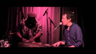 Mike Evin - Lose My Grip (live at Burdock)