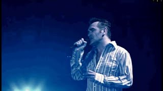 Morrissey Live in Manchester - No One Can Hold A Candle To You (2004)