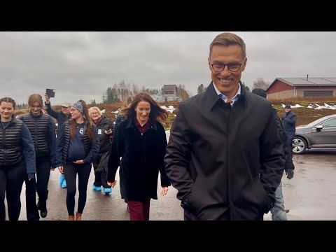 Tasavallan presidentti Alexander Stubb ja Suzanne Innes-Stubb 23.10.2025 Etelä-Pohjanmaalla