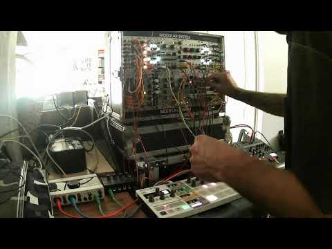 Logic L.F.O aLive Act - Border 037 - Eurorack Modular - Electric Techno Improvisation