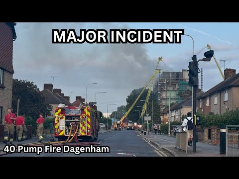 *MAJOR INCIDENT MAKE PUMPS 40* LONDON FIRE BRIGADE RESPONSES TO  FLAT FIRE IN DAGENHAM
