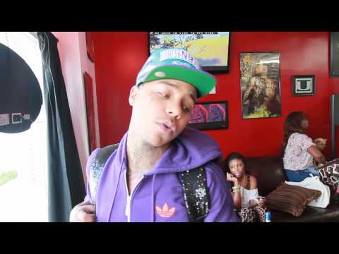 yung berg feat  cartoon (behind the scene )shirt off