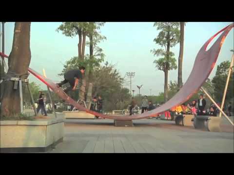 Disagio - Vivo Per Questo (Extreme Official Video) (Prod by 5Pulmones)