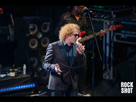 Simply Red "She’s Got It Bad". Funk-soul with a 1960s soul music vibe. Shepherd's Bush Empire 2023.