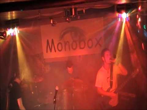 Monobox plays Kyuss (Live@Wohnzimmer 2009) - Thumb/Green Machine (Kyuss cover)