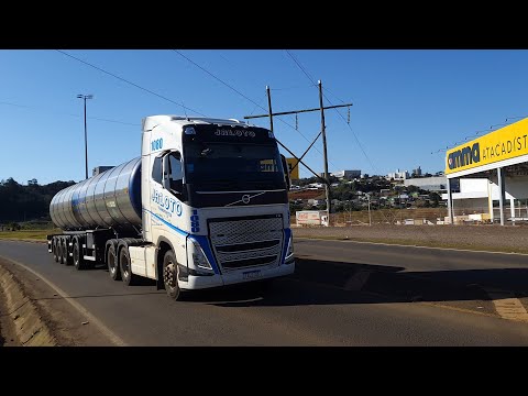 051/08/0659/2025/4553 VOLVO FH 460 6X2 EURO 6 BRANCO 1080 CARRETA TANQUE RHODOSS 7 EIXOS JALOTO