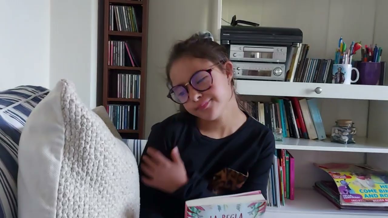 Watch La regla mola y Violeta Now La regla mola y Violeta