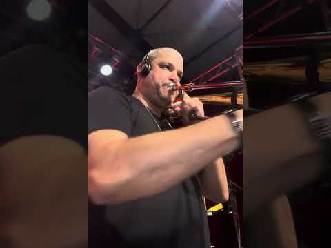 SOU EU (Ivan Lins e C. Buarque) - DIOGO NOGUEIRA no Sesc Anápolis-GO.