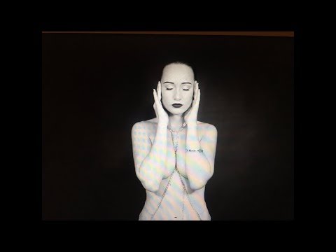 Karolína Krézlová - Karolína Krézlová feat Ivan Vereš - Night In December music vide