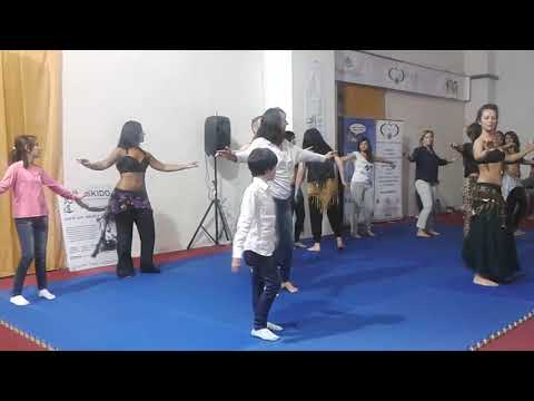 A.I.Di.Bio. Bari Benessere a San Nicola 2015   Lezione di DANZE ORIENTALI 2