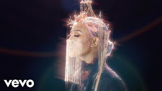 RRILEY - Love Me Like A (Official Music Video)