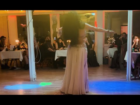Belly dancer Selina - Modern Baladi - Magdansös i Malmö