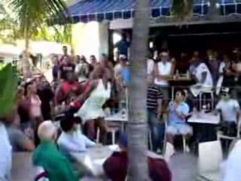 Beyoncé feat. Kelly Rowland, Michelle Williams and Solange K