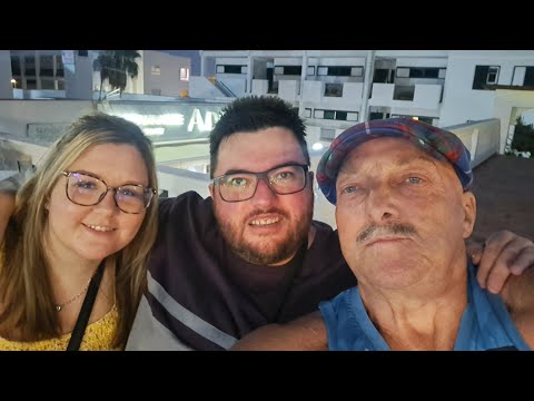 TENERIFE Tonight - Another youtuber in My Manor This one's welcome!