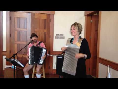 Swiss Appreciation Days 2017 Vina Robles with Michael Gutin on Accordion