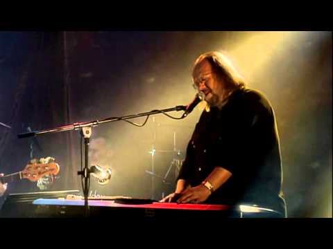 BLUE EFFECT   Zmoudření babím létem Lucerna 2007)