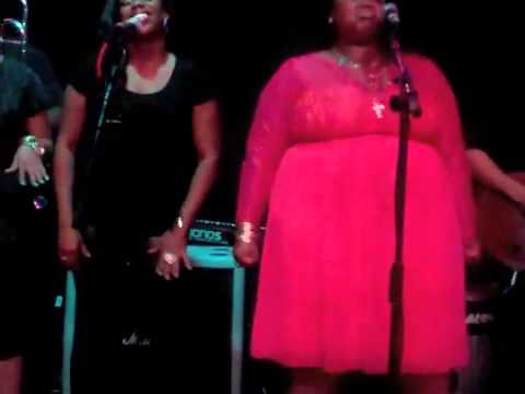 Theresa Payne (LIVE) @ Lola [PJ MORTON Show]