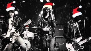 Merry Christmas (I Don&#39;t Wanna Fight Tonight) - The Ramones