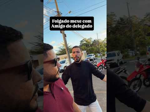 Amigo defende amigo. Se inscreva pra mais vídeos.