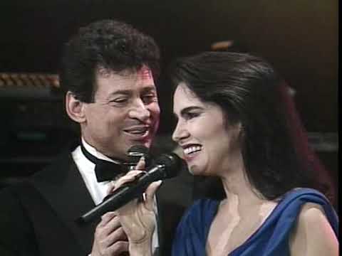 Nydia Caro en Noche de Gala -  Medley con Chucho Avellanet