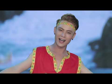 Thể hiện bởi Chánh Thu