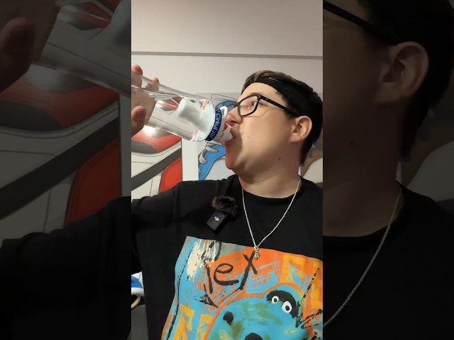 Vídeo relacionado con Grupo Erik Botella agua acero inoxidable Rick y Morty - Botella agua niños colegio 500ml - Botella termica Frio/Calor - Botella de agua acero inoxidable aislamiento doble pared - Botella agua niña