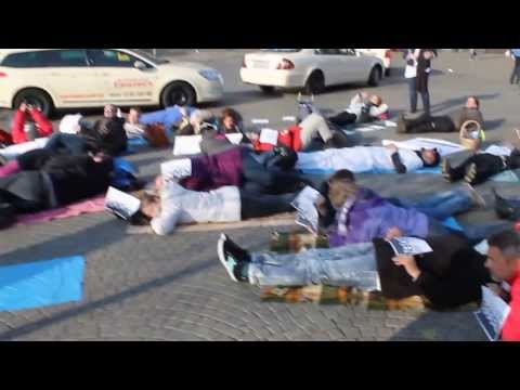 „Wir brauchen HILFE, denn die Pflege liegt am Boden!" Oberhausen 16.11.2013