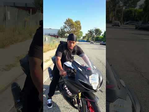 HOW TO DO A BURNOUT ON A MOTORCYCLE !