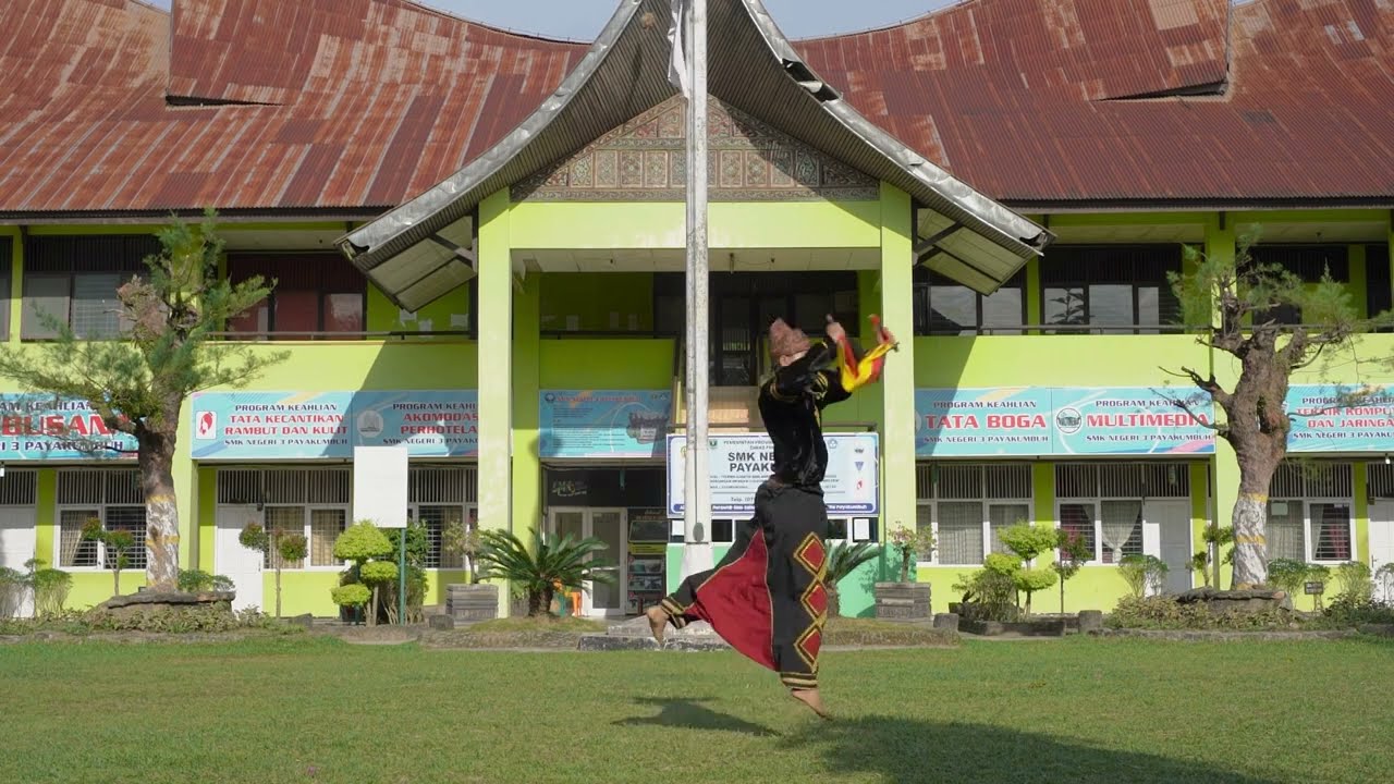 Sentak Marawa_Tari Tradisional_Muhammad Tegar Avarufi_SMKN 3_Payakumbuh_Sumatra Barat