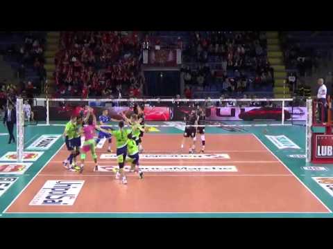 Lube-Ninfa Latina dal 14-13 al 14-18 del primo set