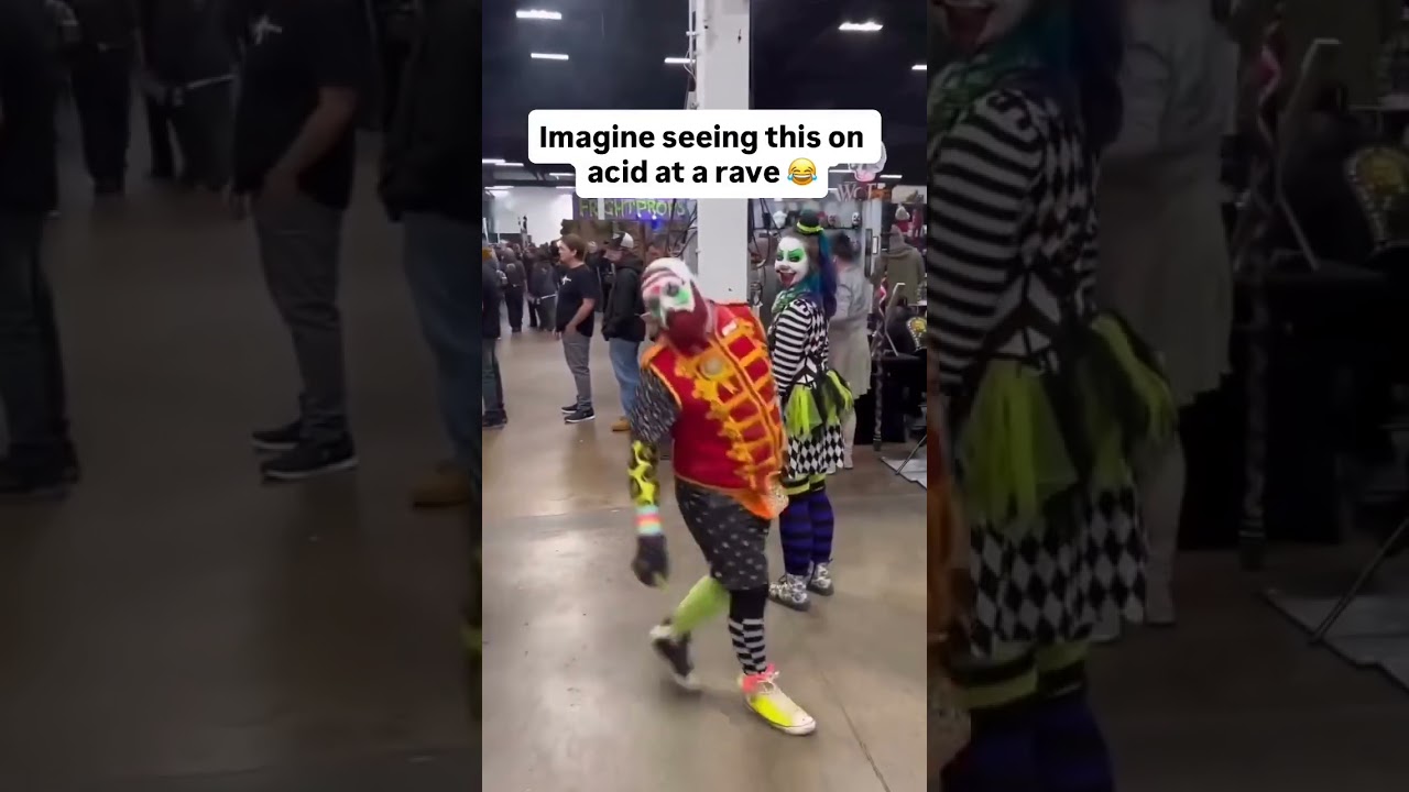 This would be too trippy at a rave 🤣 #housemusic #techhouse #musicfestival #edm #rave #edmmusic