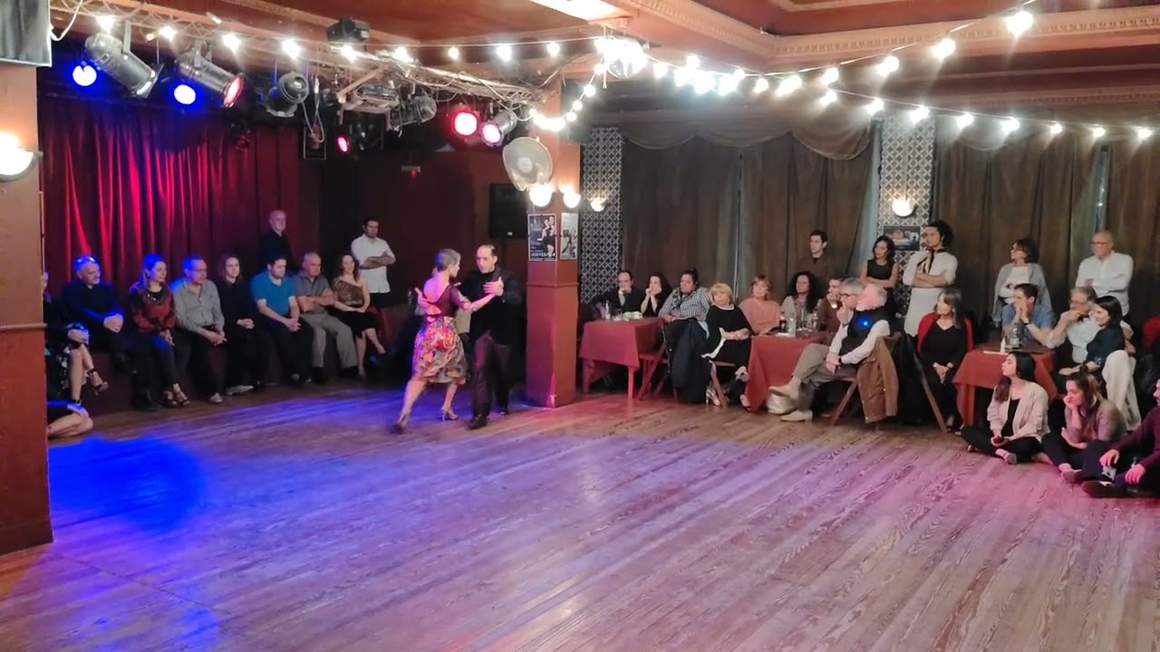 Video thumbnail for "Che Buenos Aires" - Aurora Lubiz y Jonathan Spitel