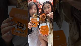 Download lagu TRY THE VIRAL JUMBO TAKOYAKI IN KOREA! IT'S SO HUGE! mp3