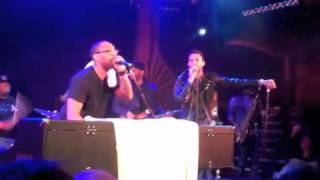 PJ Morton and Adam Levine perform &quot;Heavy&quot;