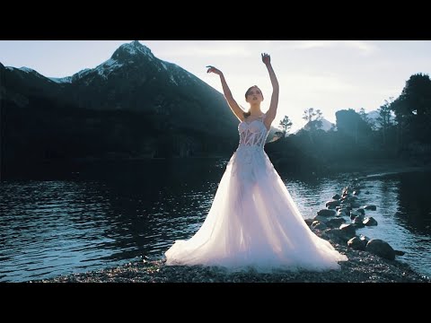 Oscar Aguilera | Madrid Bridal Fashion Week 2021