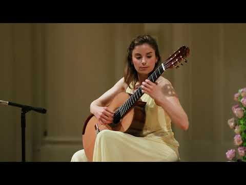 Ana Vidovic plays Mauro Giuliani Gran Sonata Eroica, Op.150