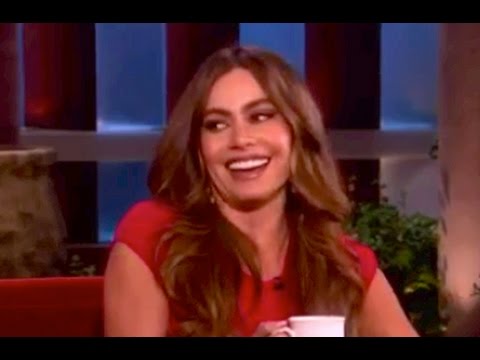 download lagu mp3 mp4 Sofia Vergara Gerard Butler, download lagu Sofia Vergara Gerard Butler gratis, unduh video klip Sofia Vergara Gerard Butler