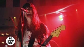 Le Butcherettes — &quot;I&#39;m Getting Sick Of You&quot; — MTV Iggy Live