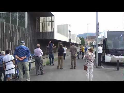 Llegada de la AD Parla a Lasesarre