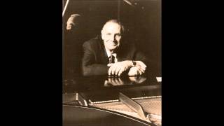 Dave McKenna Plays Irving Berlin