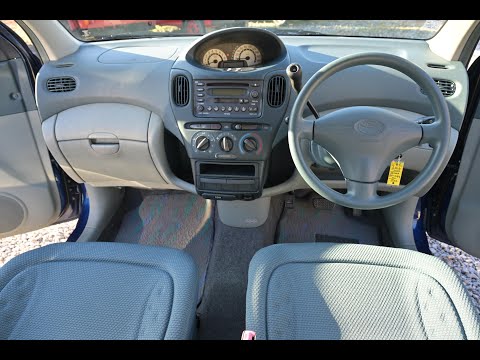 Thumbnail for 00 Toyota Funcargo X interior by Toyota FunCargo